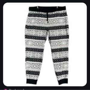 Womens Old Navy fair isle patten jogger style pants
